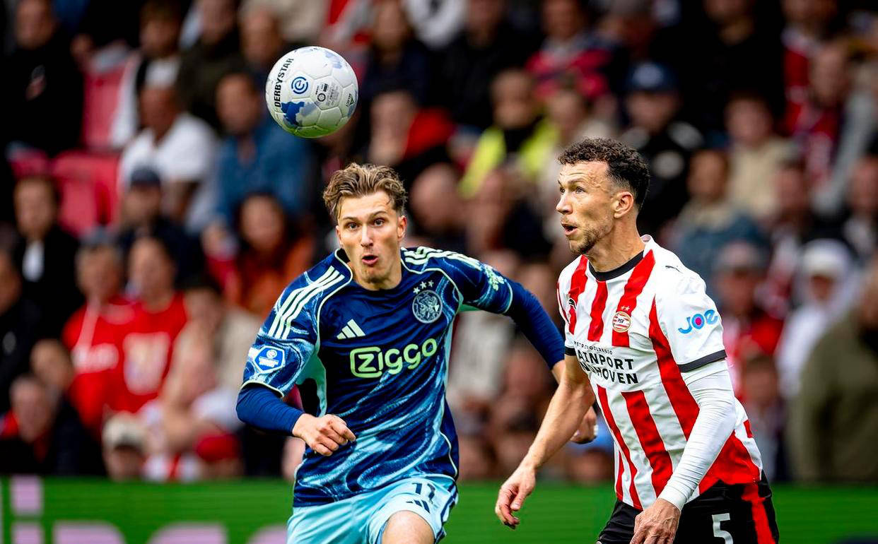 九游电脑版入口-今天凌晨欧冠巴萨拜仁比赛